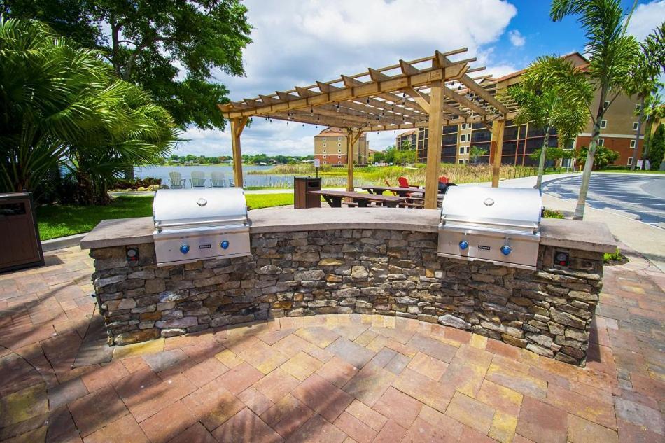 Stunning Condo Near Universal Studios Williamsburg Luaran gambar